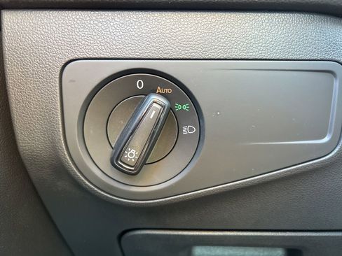 Certified 2022 Volkswagen Tiguan S image 23