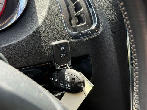 Used 2018 Dodge Grand Caravan SXT FWD image 27