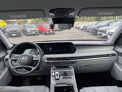 Used 2025 Hyundai Palisade SEL FWD image 32