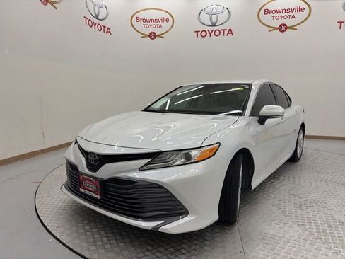Certified 2020 Toyota Camry XLE FWD image 2