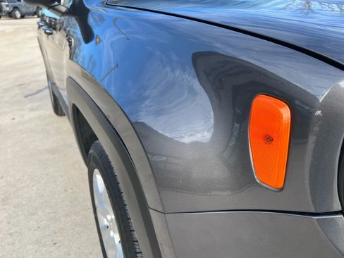 Used 2017 Jeep Renegade Sport w/ Power & Air Group image 58