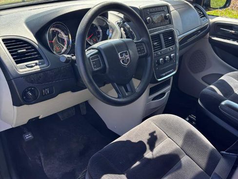 Used 2014 Dodge Grand Caravan American Value Package image 15