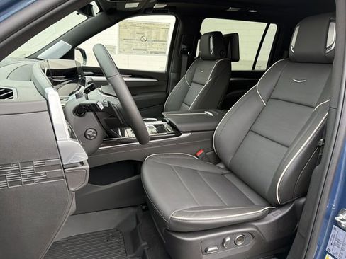 New 2026 Cadillac Escalade ESV Sport w/ Touring Package image 12