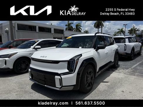 Certified 2024 Kia EV9 GT-Line AWD/4WD image 9