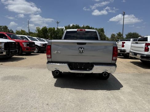 Used 2019 RAM 1500 Big Horn RWD image 37