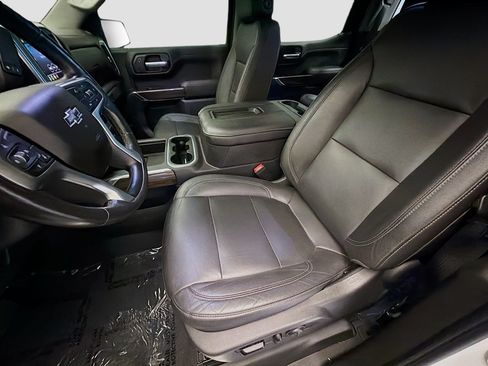 Used 2019 Chevrolet Silverado 1500 LT Trail Boss AWD/4WD image 11