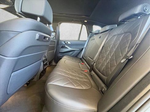 New 2026 BMW X5 xDrive40i AWD/4WD image 16