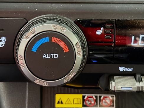 Used 2024 Toyota Tacoma SR5 image 22