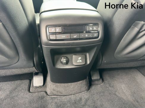 Used 2023 Hyundai Palisade Limited FWD image 23