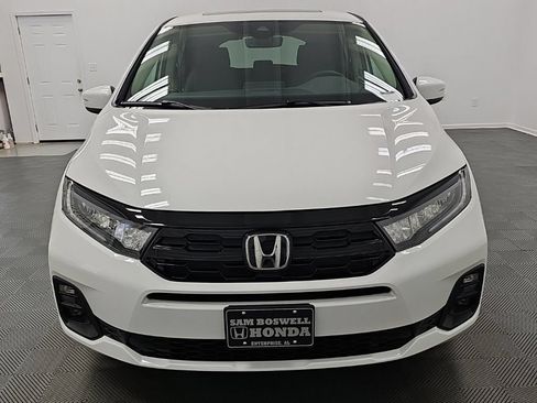 New 2026 Honda Odyssey Touring image 3