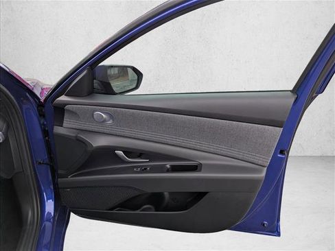 New 2026 Hyundai Elantra Limited FWD image 27