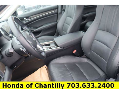 Certified 2022 Honda Accord Touring image 27