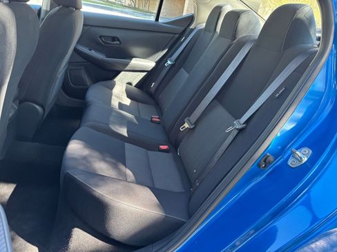 Used 2025 Nissan Sentra SV FWD image 21
