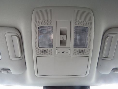 Used 2023 MAZDA CX-9 Touring image 29