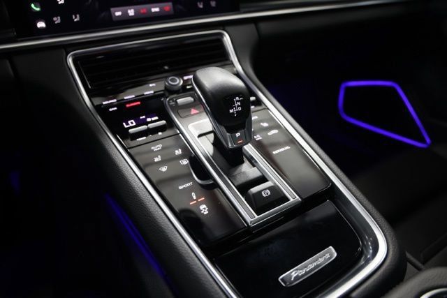 Used 2023 Porsche Panamera Platinum Edition RWD image 31