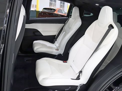 Used 2022 Tesla Model X Plaid AWD/4WD image 30