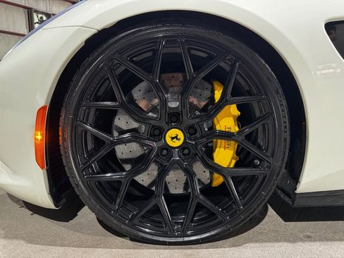 Used 2019 Ferrari GTC4Lusso T image 39