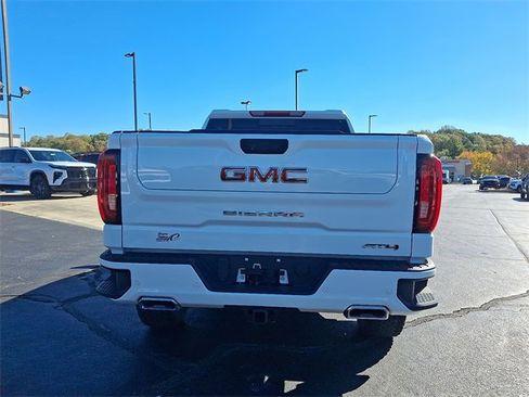 Used 2022 GMC Sierra 1500 AT4 w/ AT4 Premium Package image 5
