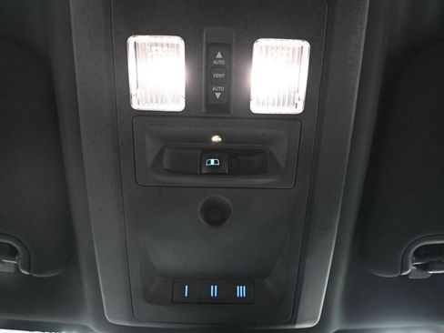 Used 2017 RAM 1500 Limited image 37