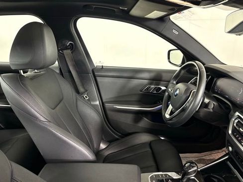 Used 2021 BMW 330i Sedan w/ Premium Package RWD image 29