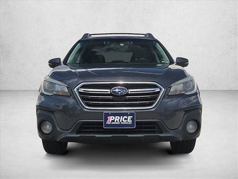 Used 2018 Subaru Outback 2.5i Premium AWD/4WD image 2