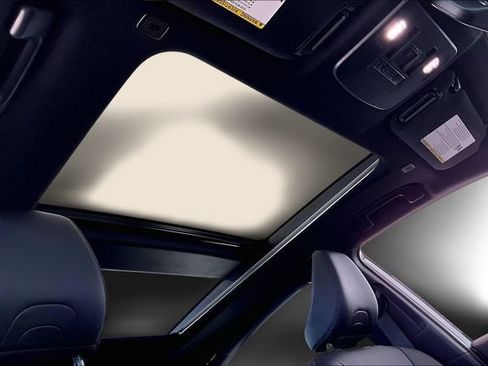 Used 2025 Toyota Camry XSE image 25