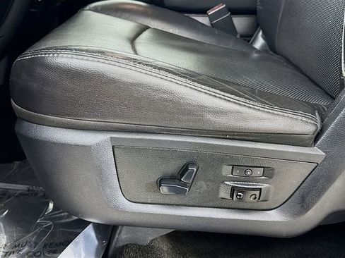 Used 2015 RAM 2500 Laramie w/ Protection Group image 19