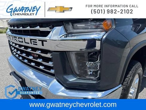 Used 2020 Chevrolet Silverado 2500 LTZ w/ Z71 Off-Road Package AWD/4WD image 16