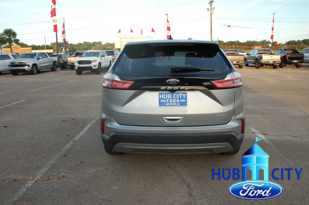 Used 2024 Ford Edge SEL AWD/4WD image 4