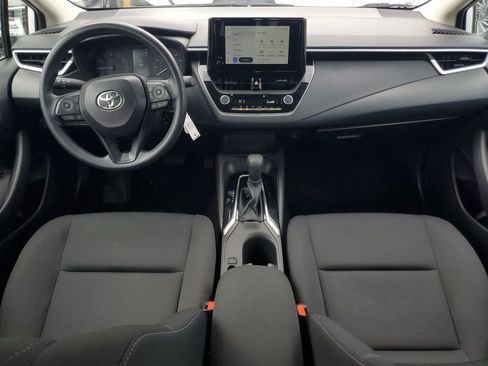 Used 2025 Toyota Corolla LE image 16