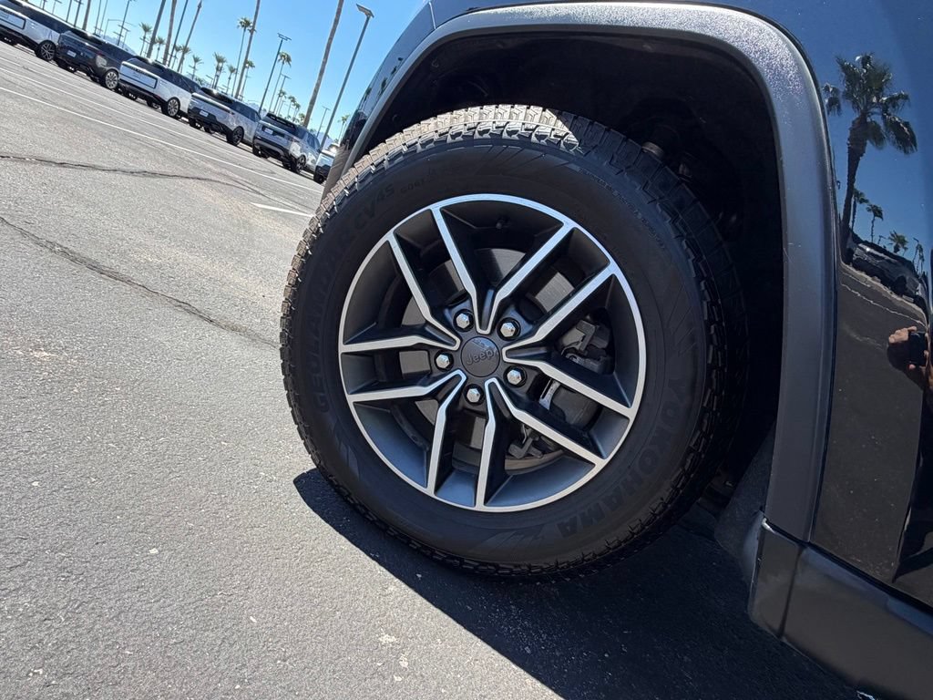 Used 2022 Jeep Grand Cherokee Limited RWD image 5