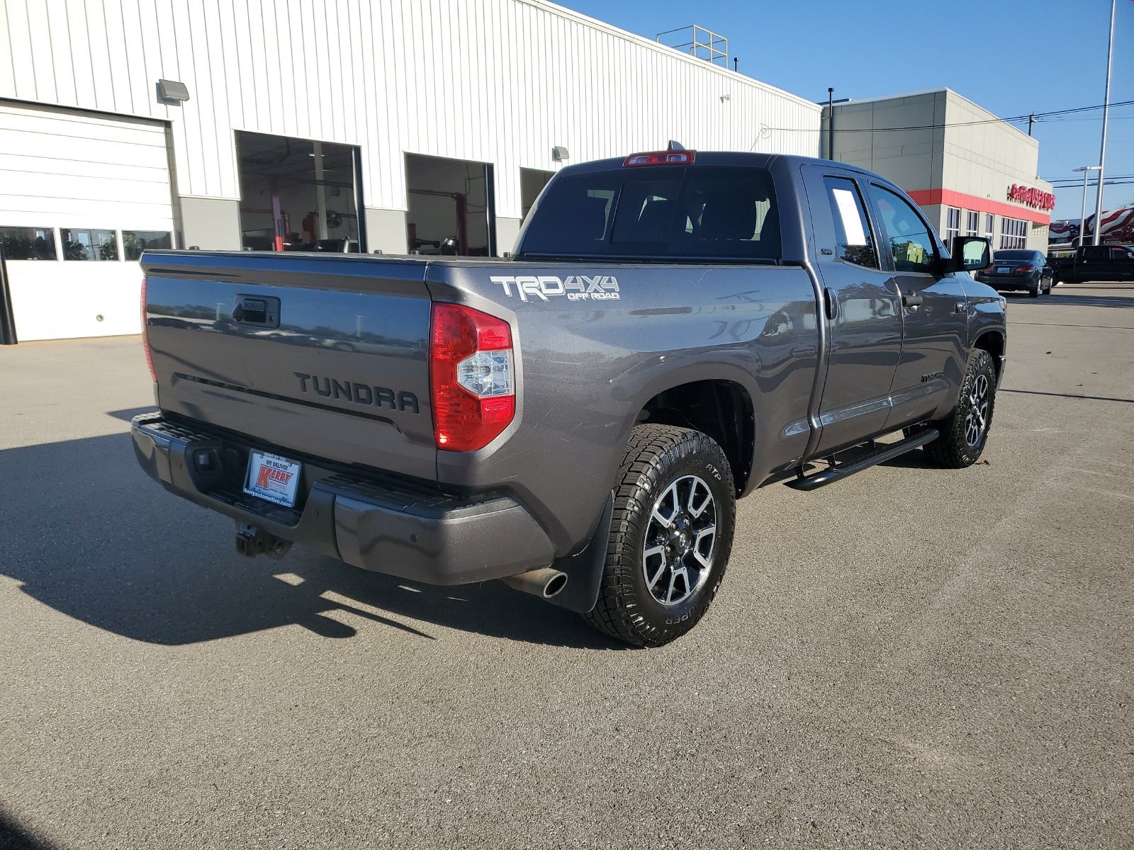 Certified 2021 Toyota Tundra SR5 w/ TRD Off-Road Package AWD/4WD image 4