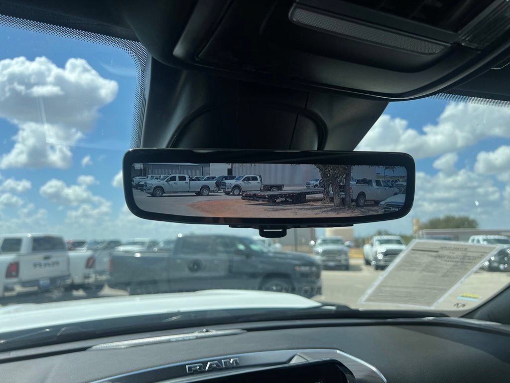 Used 2026 RAM 3500 Laramie AWD/4WD image 21