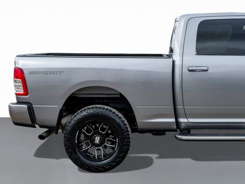 Used 2024 RAM 2500 Big Horn w/ Sport Appearance Package image 7