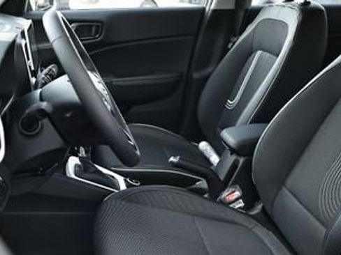 New 2026 Hyundai Venue SEL image 8