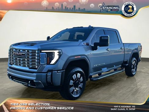 Used 2025 GMC Sierra 2500 Denali image 1