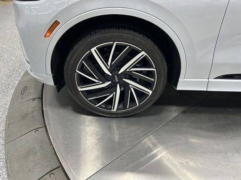 Certified 2025 Lincoln Aviator Black Label w/ Black Label Special Edition image 39