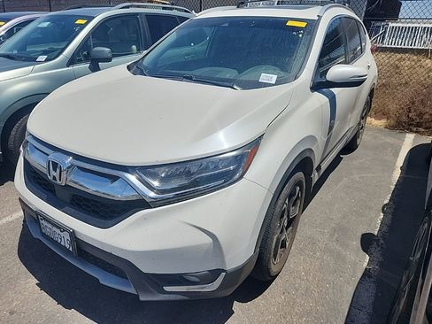 Used 2018 Honda CR-V Touring image 4