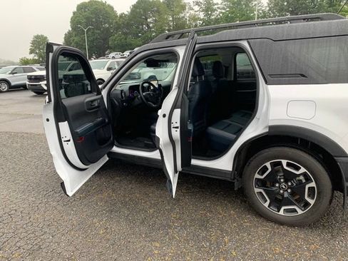 Certified 2024 Ford Bronco Sport Outer Banks w/ Tech Package AWD/4WD image 18