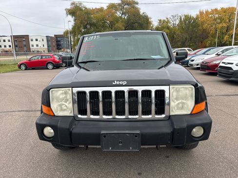 Used 2006 Jeep Commander Limited image 2