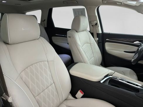 Used 2024 Buick Enclave Avenir w/ Avenir Technology Package image 14