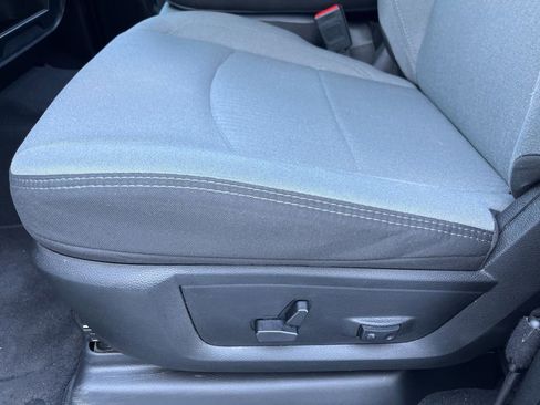 Used 2024 RAM 2500 Big Horn image 23