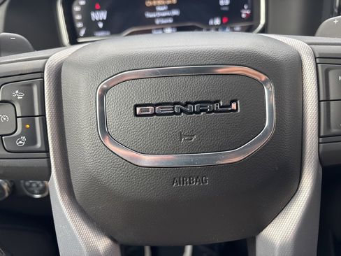 Used 2022 GMC Sierra 1500 Denali w/ Denali Reserve Package image 23