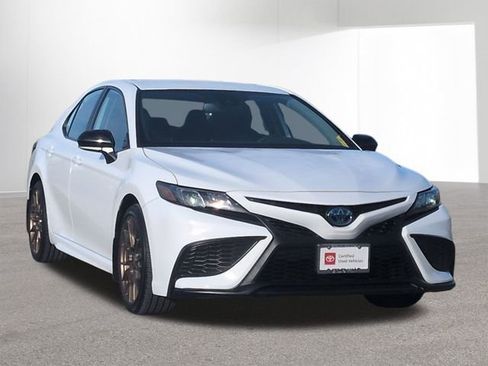 Certified 2024 Toyota Camry SE image 3