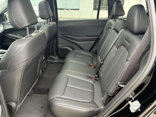 Used 2026 Jeep Cherokee Limited AWD/4WD image 11