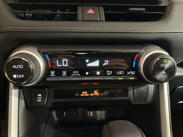 Certified 2025 Toyota RAV4 LE AWD/4WD image 12