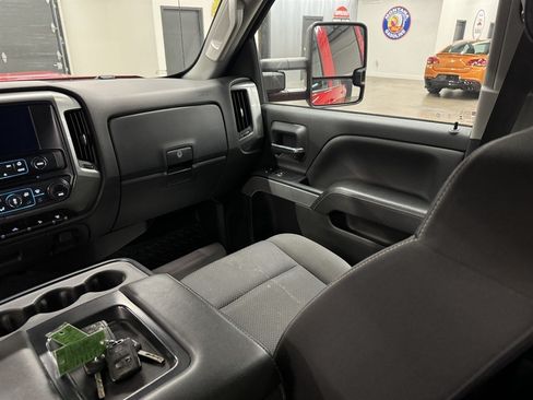 Used 2018 Chevrolet Silverado 2500 LT w/ LT Convenience Package AWD/4WD image 30