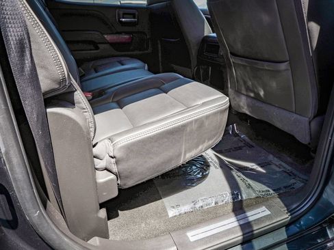 Used 2018 Chevrolet Silverado 1500 High Country AWD/4WD image 29