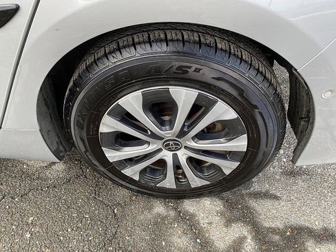 Used 2022 Toyota Prius Prime Limited image 10