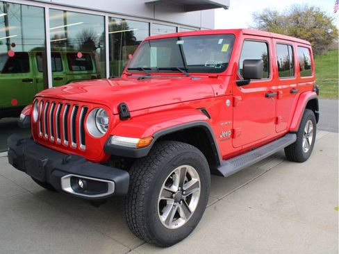 Used 2018 Jeep Wrangler Unlimited Sahara w/ Dual Top Group image 5